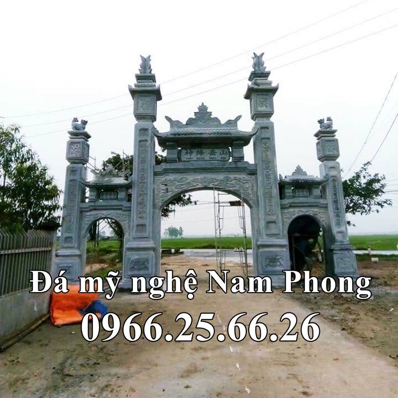 Mau Cong da Tam quan dep tai Ninh Binh