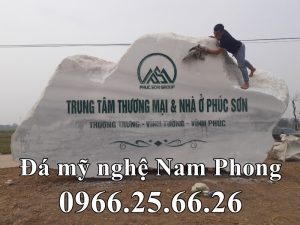 Bia da tu nhien TT Thuong mai va Nha o Phuc Son - Xây Lăng Mộ đá, Xây Mộ đá