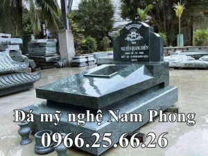 Mộ đá đơn mang phong cách hiện đại, rất trang trọng và bề thế.