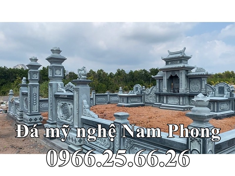 Khu Lăng Mộ đá xanh rêu tại TP Hạ Long, Quảng Ninh