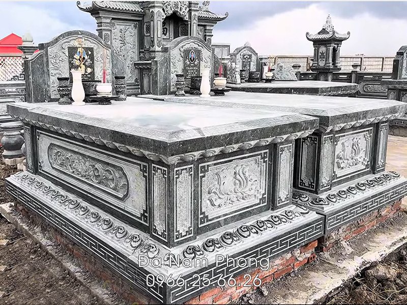 Mẫu Mộ đá đơn đẹp - Mộ đá tam cấp - Mộ đá xanh rêu 15 - Xây Lăng Mộ đá, Xây Mộ đá Mau-Mo-da-dep-Mo-chon-1-lan.jpg