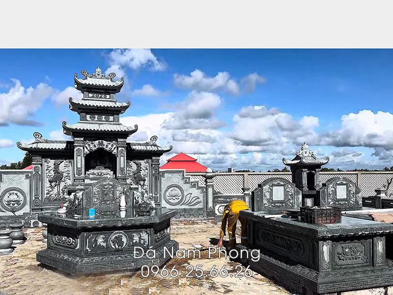 Mẫu Mộ đá đơn đẹp - Mộ đá tam cấp - Mộ đá xanh rêu 22 - Xây Lăng Mộ đá, Xây Mộ đá Mau-Mo-to-Luc-giac-va-ngoi-mo-da-chon-1-lan-dep.jpg