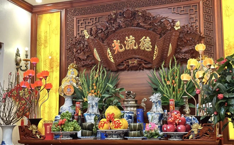 Đặt đồ vật gì trên bàn thờ để mang lại dương khí tốt? 2 - Xây Lăng Mộ đá, Xây Mộ đá Bài trí ban thờ đúng cách mang lại vượng khí tốt