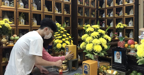 Đặt tro cốt trên bàn thờ có sao không? 1 - Xây Lăng Mộ đá, Xây Mộ đá Đặt tro cốt trên ban thờ