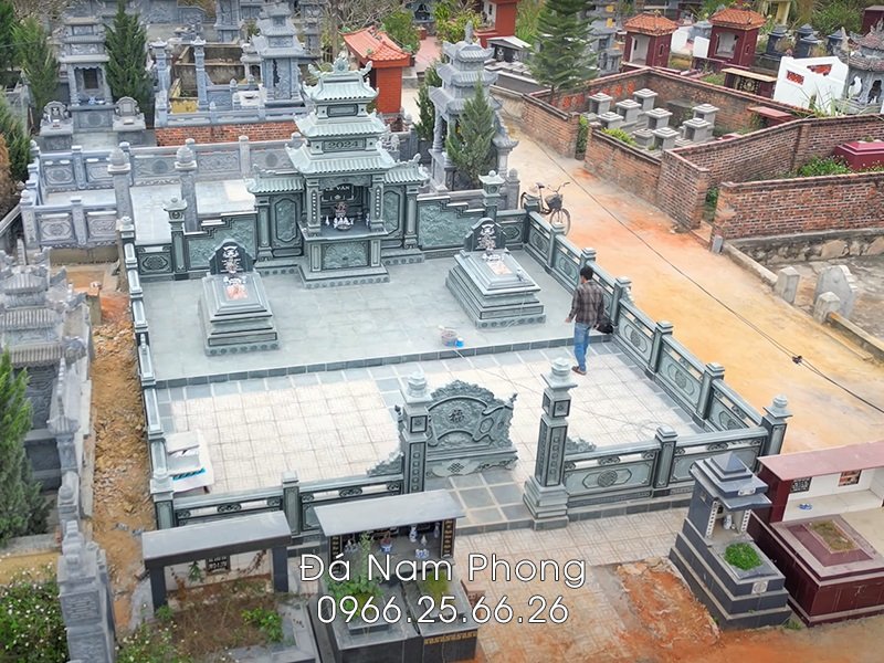 Khu lăng Mộ đẹp - chât lượng cao.jpg Khu lăng Mộ đẹp - chât lượng cao.jpg