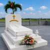 Mẫu Mộ Công giáo đá trắng nguyên khối, thiết kế 3 cấp hiện đại | Đá mỹ nghệ Nam Phong