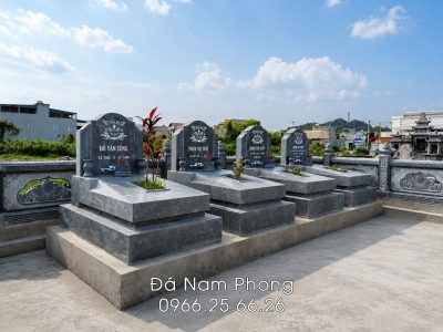 Mộ 2 cấp nguyên khối - Mộ đá xanh rêu cho người thân trong gia đình | Đá mỹ nghệ Nam Phong